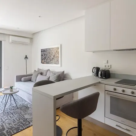 Apartment Trikoupi B1